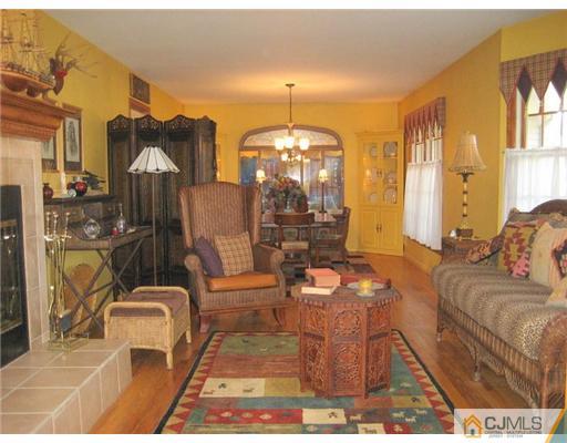 69 McGuffy Road Somerset, NJ 08873 - Photo 3 of 13 Gallery Image 3