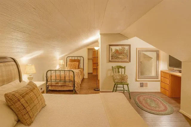 $729,000 | 132 Private Road 7105, Edgewood, TX 75117