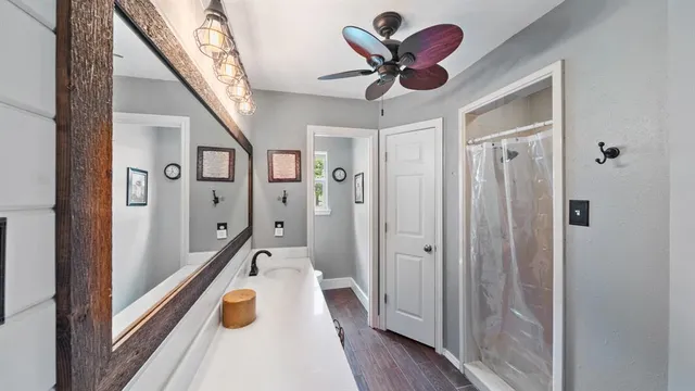 $729,000 | 132 Private Road 7105, Edgewood, TX 75117