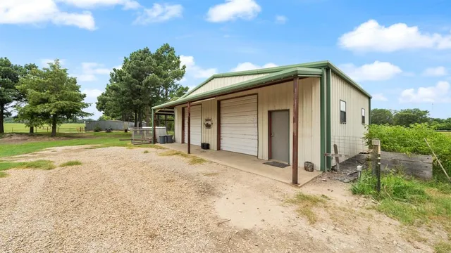 $729,000 | 132 Private Road 7105, Edgewood, TX 75117