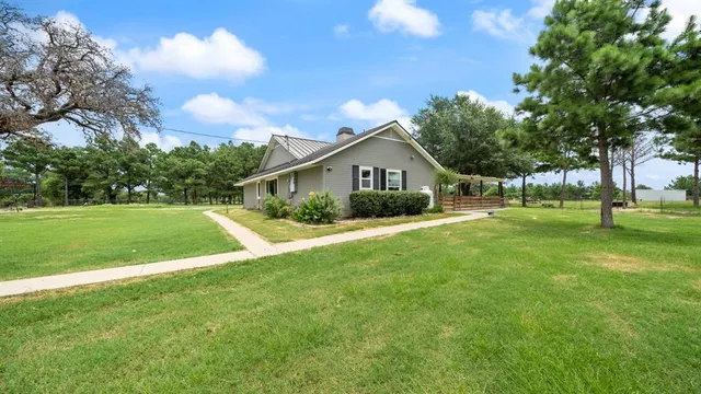 $729,000 | 132 Private Road 7105, Edgewood, TX 75117
