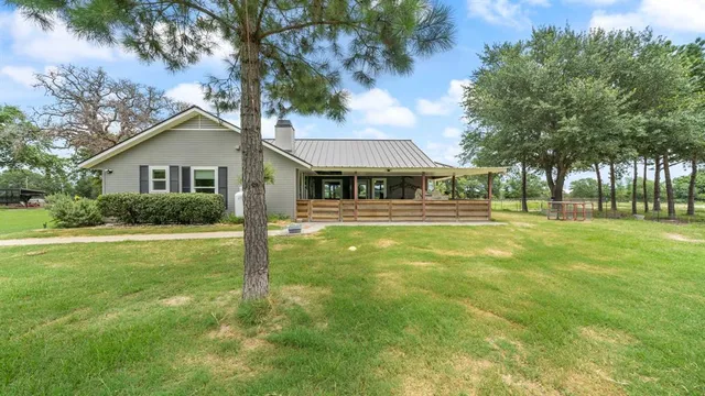 $729,000 | 132 Private Road 7105, Edgewood, TX 75117
