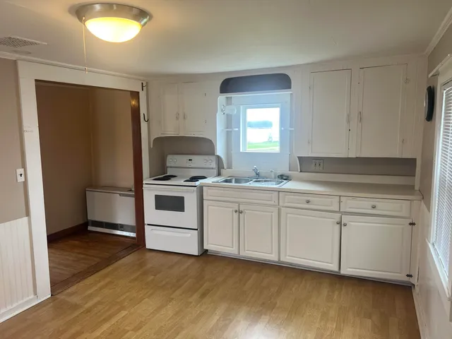 $140,000 | 2 Dobbins Hill Road, Jonesport, ME 04649