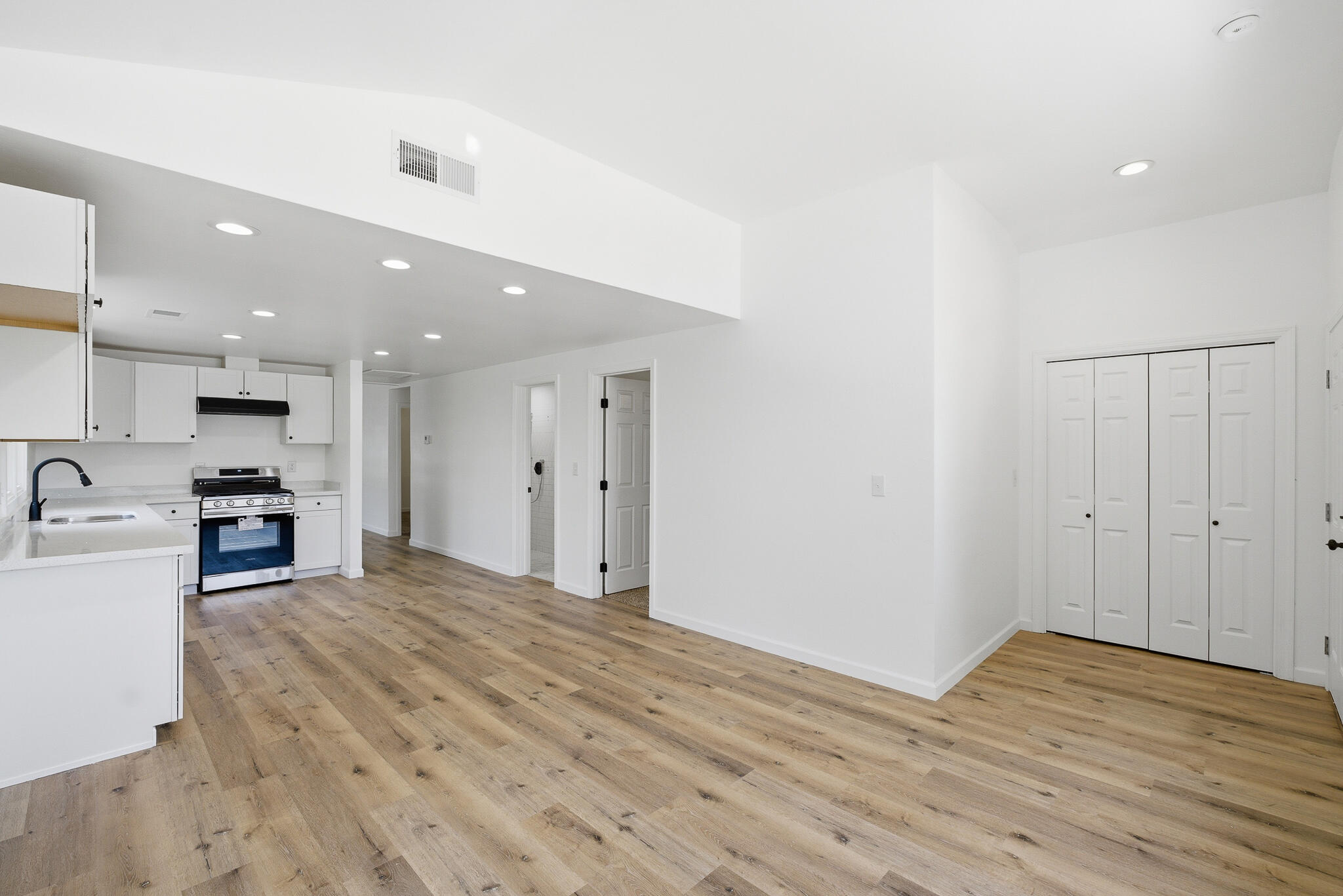 313 C Street Exeter, CA 93221 - Photo 15 of 28