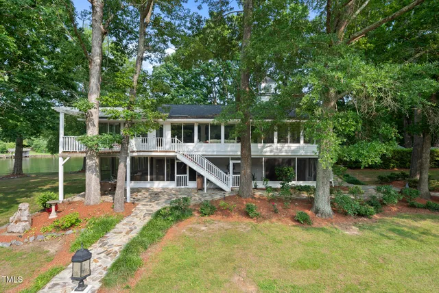 $2,995,000 | 121 Pomp Boys Drive, Littleton, NC 27850