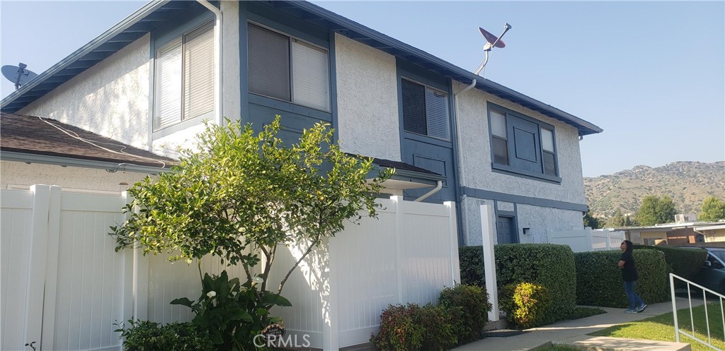 883 West 11th St Unit 3  