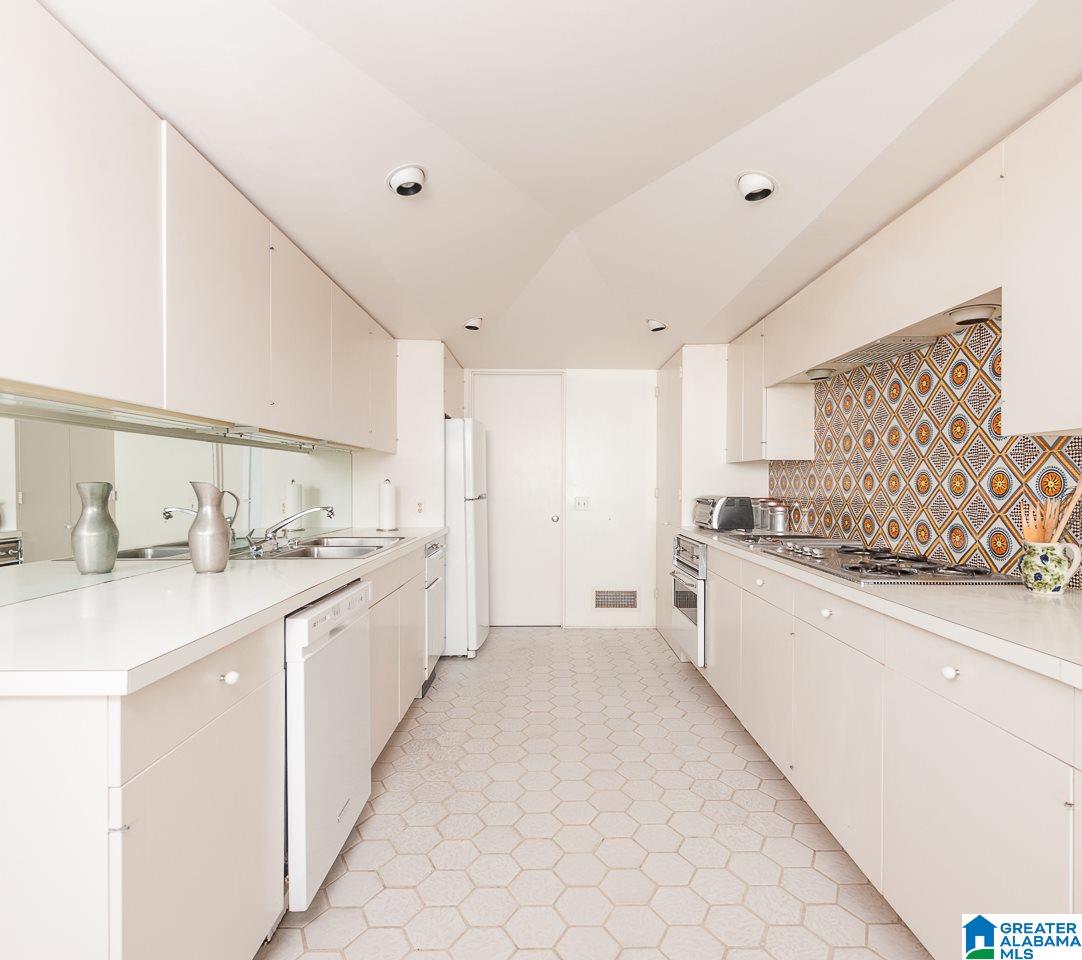 2775 Altadena Road Birmingham, AL 35243 - Photo 20 of 42 Gallery Image 20