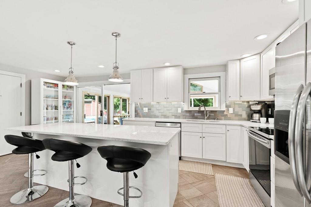 12 Lillian Road Acton, MA 01720 - Photo 2 of 32