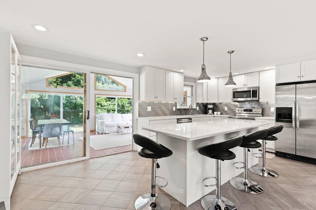 12 Lillian Road Acton, MA 01720 - Photo 4 of 32