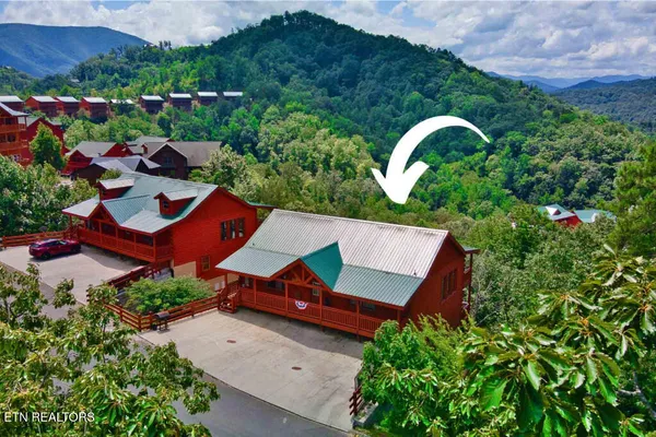 $1,370,000 | 3266 Lonesome Pine Way, Sevierville, TN 37862
