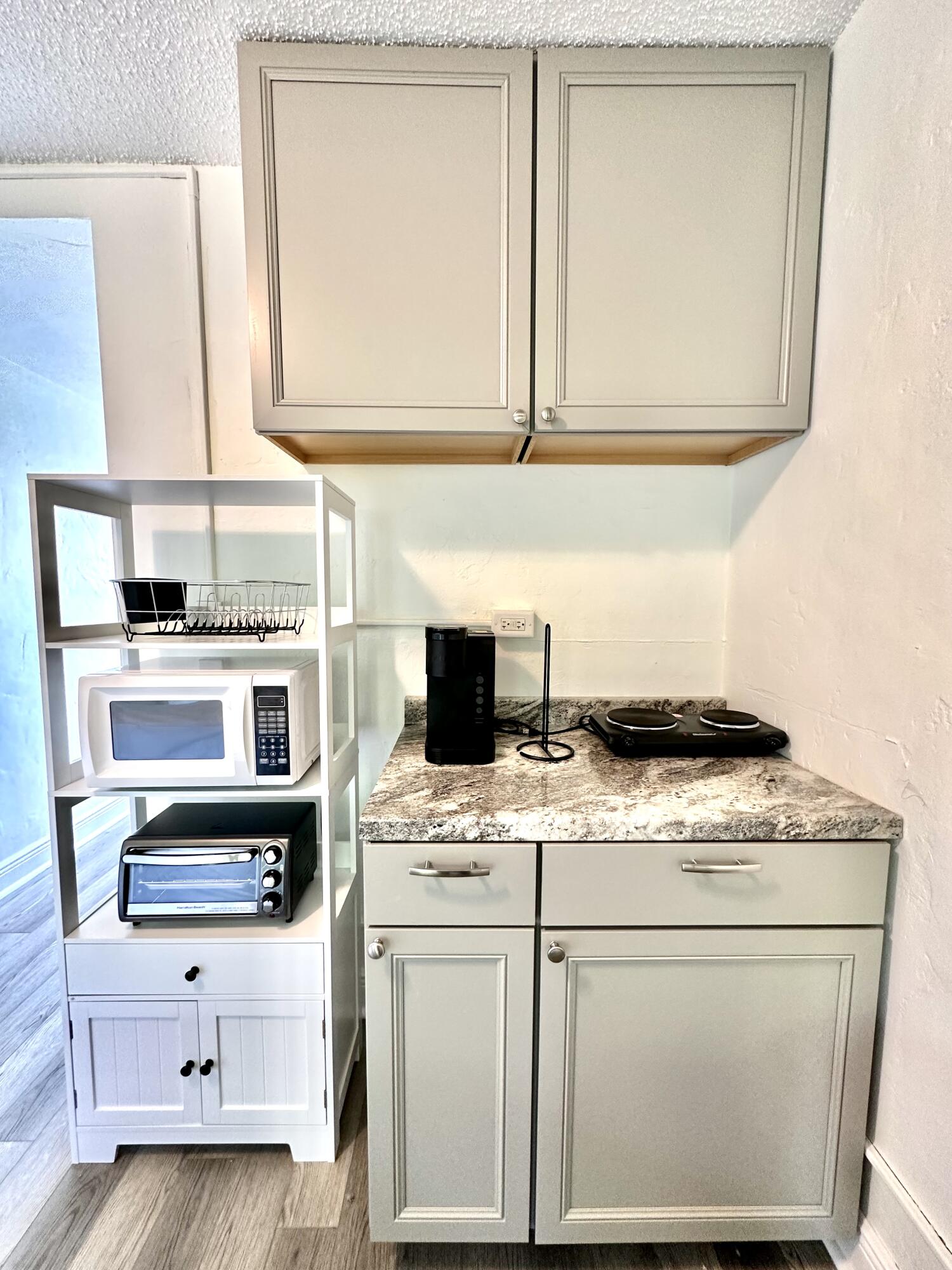 115 Inlet Way, Unit 24 Palm Beach Shores, FL 33404 - Photo 11 of 13 3FC1EA78-D0CE-42D0-8CEF-8E9927C66851