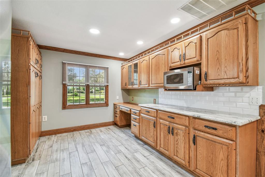 27547 Miller Road Dade City, FL 33525 - Photo 18 of 100 Gallery Image 18