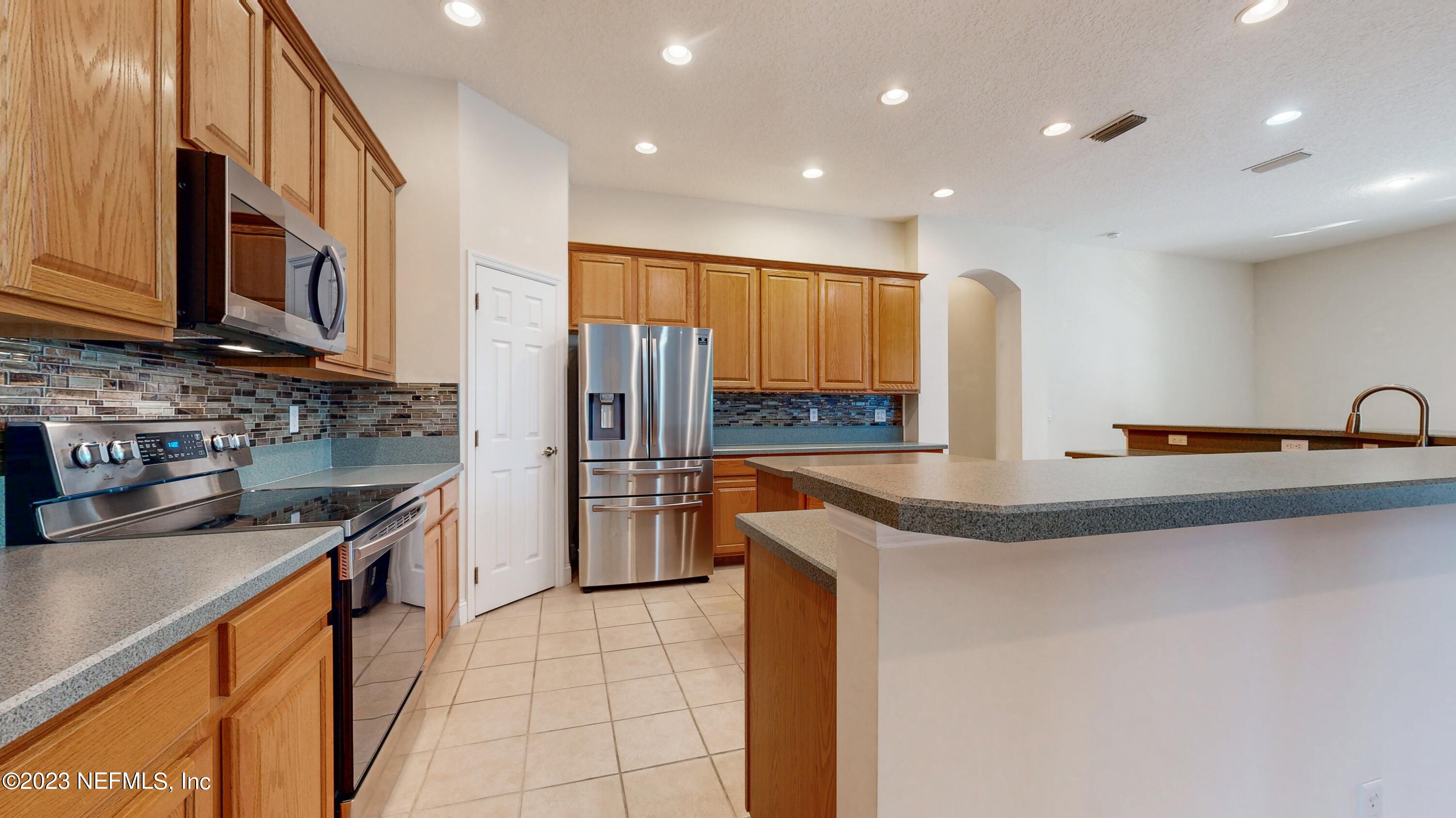 12233 Yellow Bluff Road Jacksonville, FL 32226 - Photo 11 of 44 11_12233YellowBluffRD_2011_HiRes