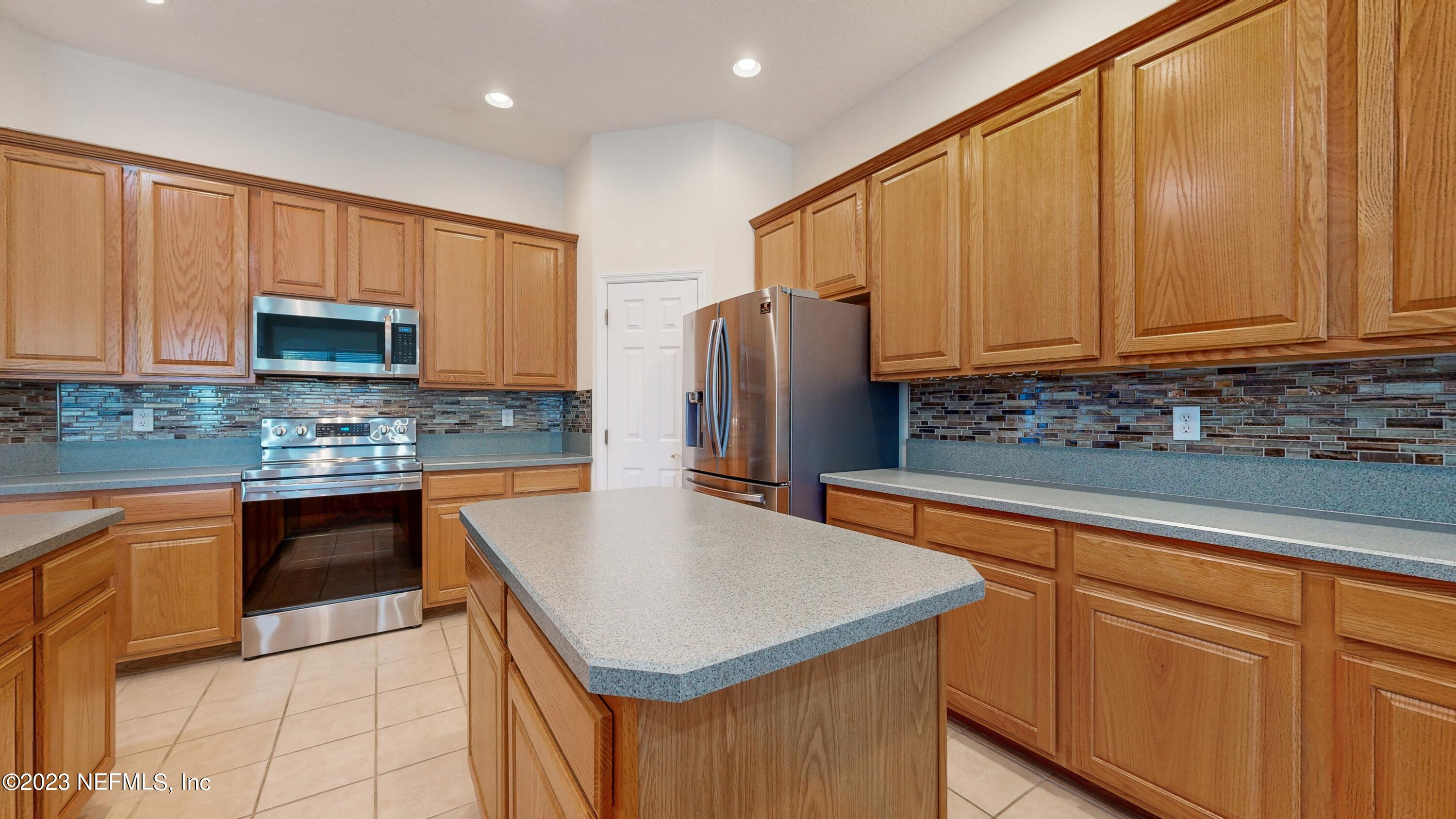 12233 Yellow Bluff Road Jacksonville, FL 32226 - Photo 12 of 44 12_12233YellowBluffRD_2012_HiRes