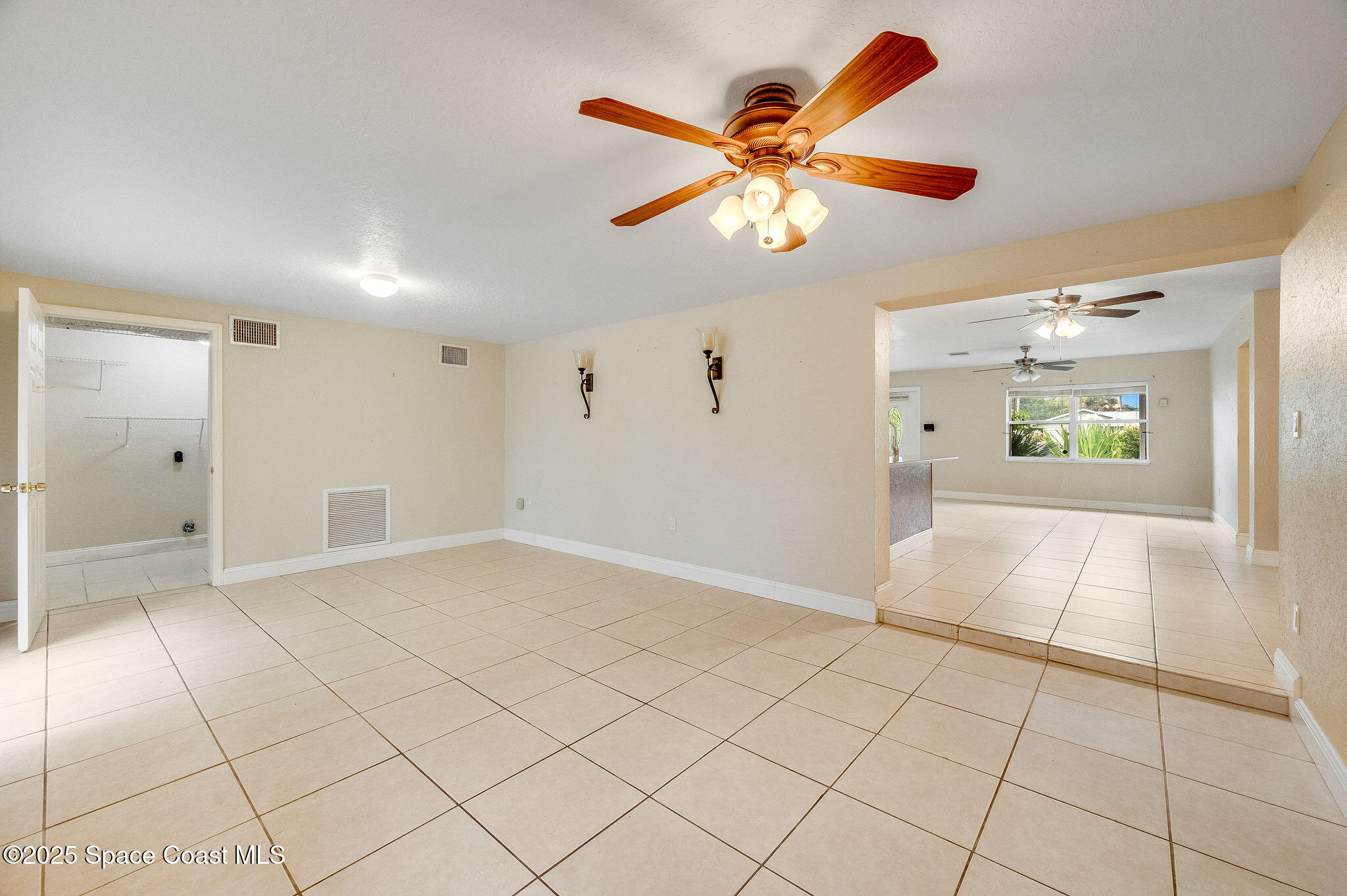 421 4th Street Merritt Island, FL 32953 - Photo 20 of 61 Family Room