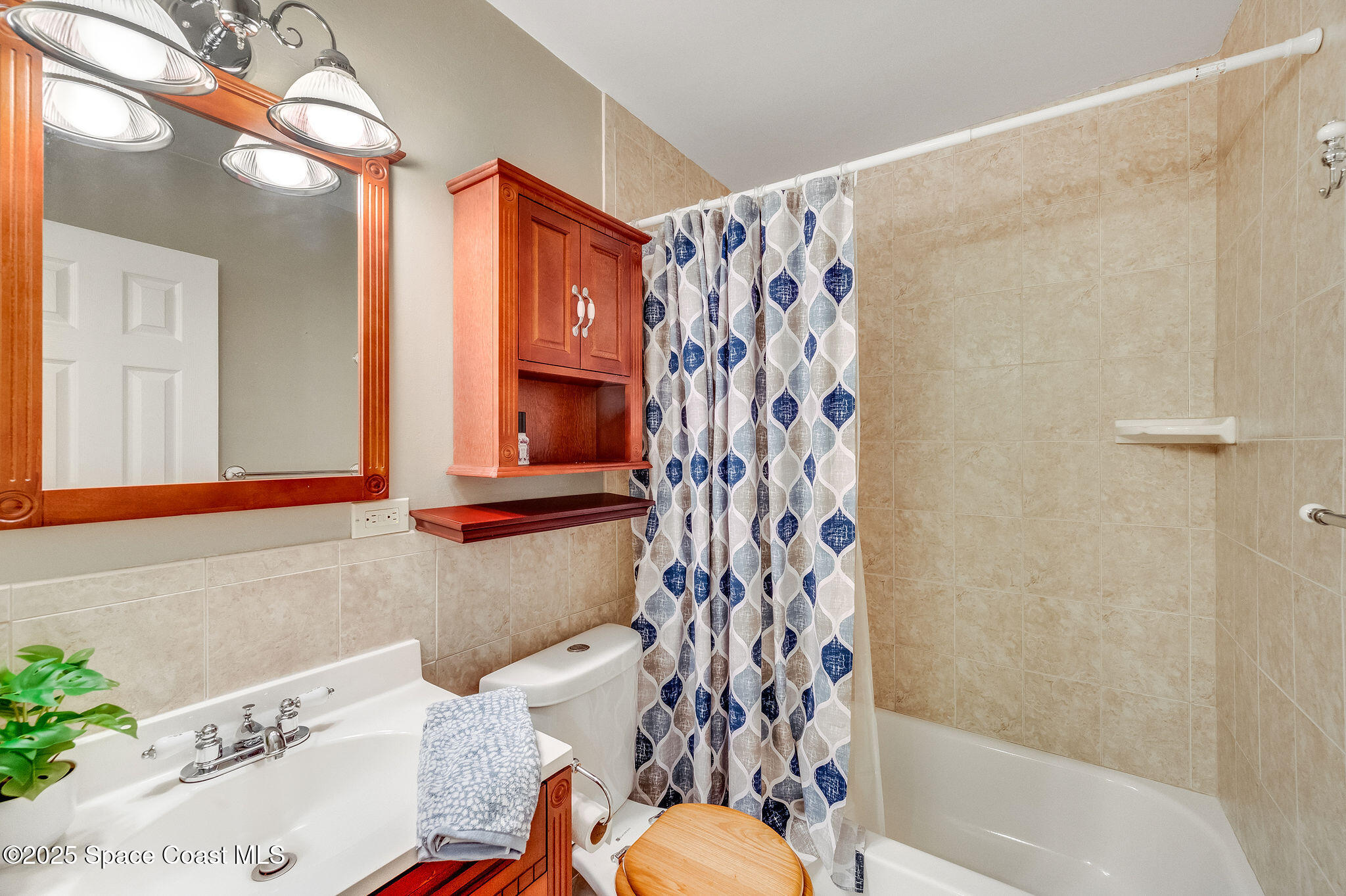 421 4th Street Merritt Island, FL 32953 - Photo 37 of 61 Bathroom
