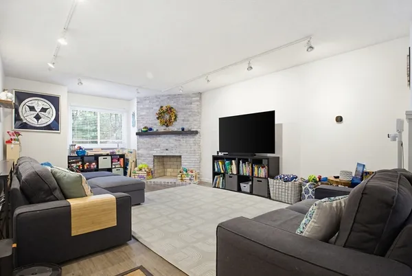 $3,000 | 49 Captain Eames Circle, Unit 49, Ashland, MA 01721