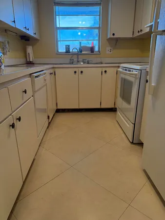 $149,900 | 3311 Valley Road, Unit D, Boynton Beach, FL 33435