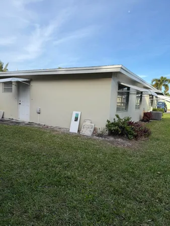 $149,900 | 3311 Valley Road, Unit D, Boynton Beach, FL 33435