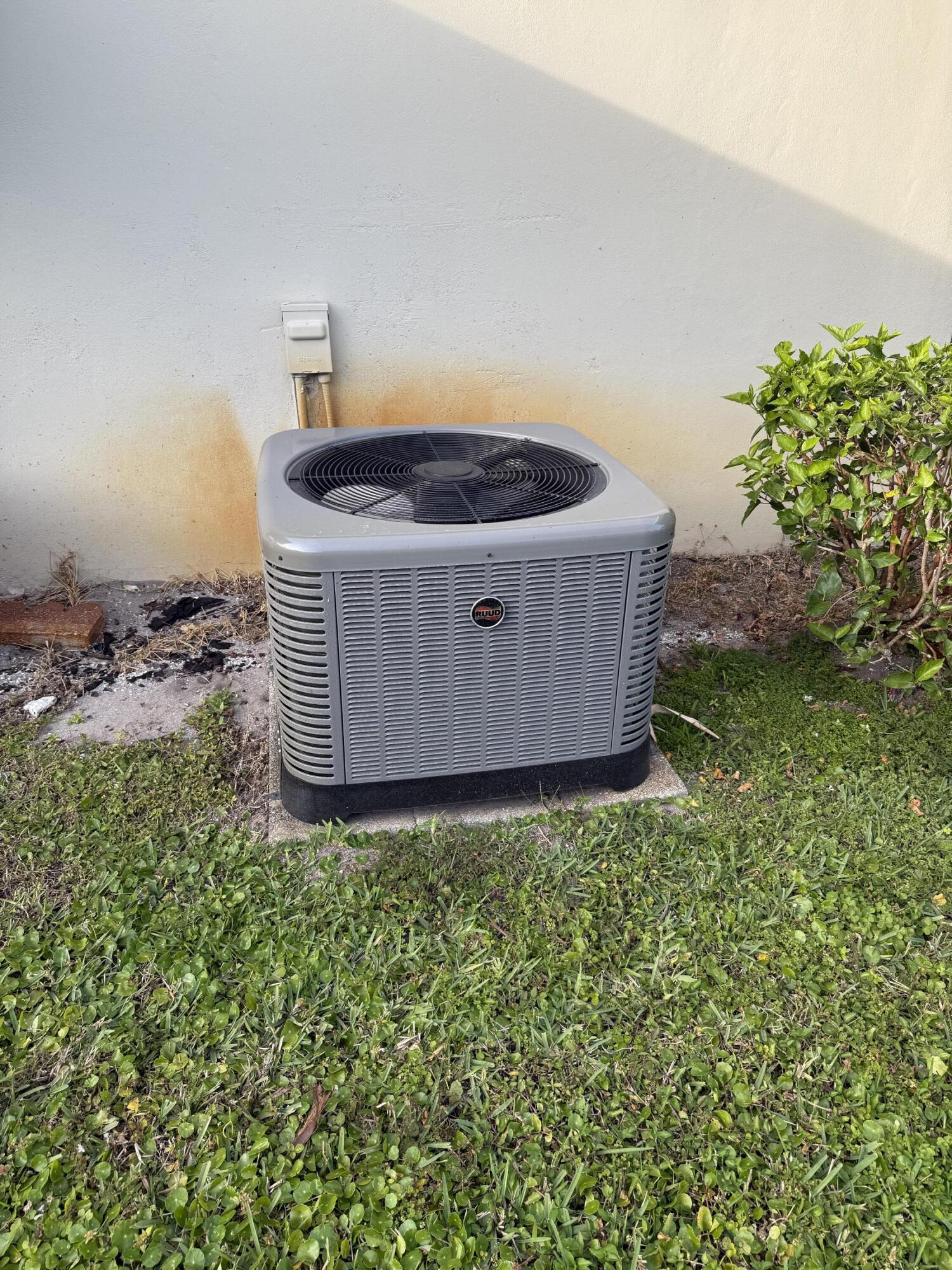 3311 Valley Road, Unit D Boynton Beach, FL 33435 - Photo 3 of 26 a view of barbeque area