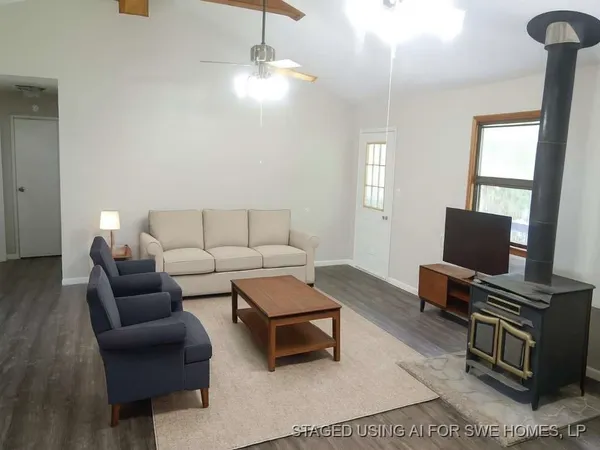 $1,750 | 203 Ferguson Drive, Cleveland, TX 77327
