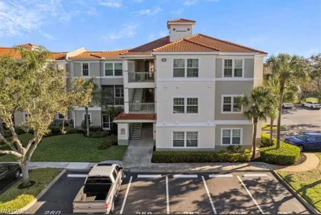 $2,300 | 23600 Walden Center Drive, Unit 308, Estero, FL 34134