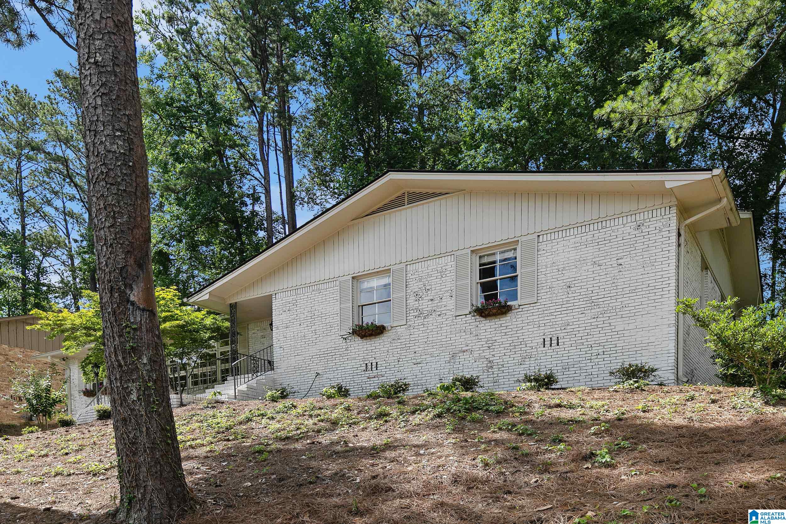 4117 Winston Way Birmingham, AL 35213 - Photo 10 of 69