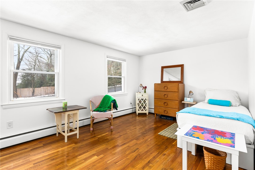 615 Middle Road East Greenwich, RI 02818 - Photo 10 of 25