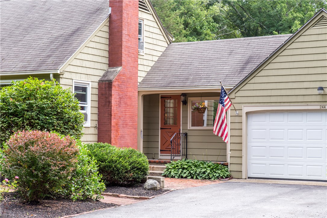 244 Middle Road East Greenwich, RI 02818 - Photo 11 of 35 Gallery Image 11
