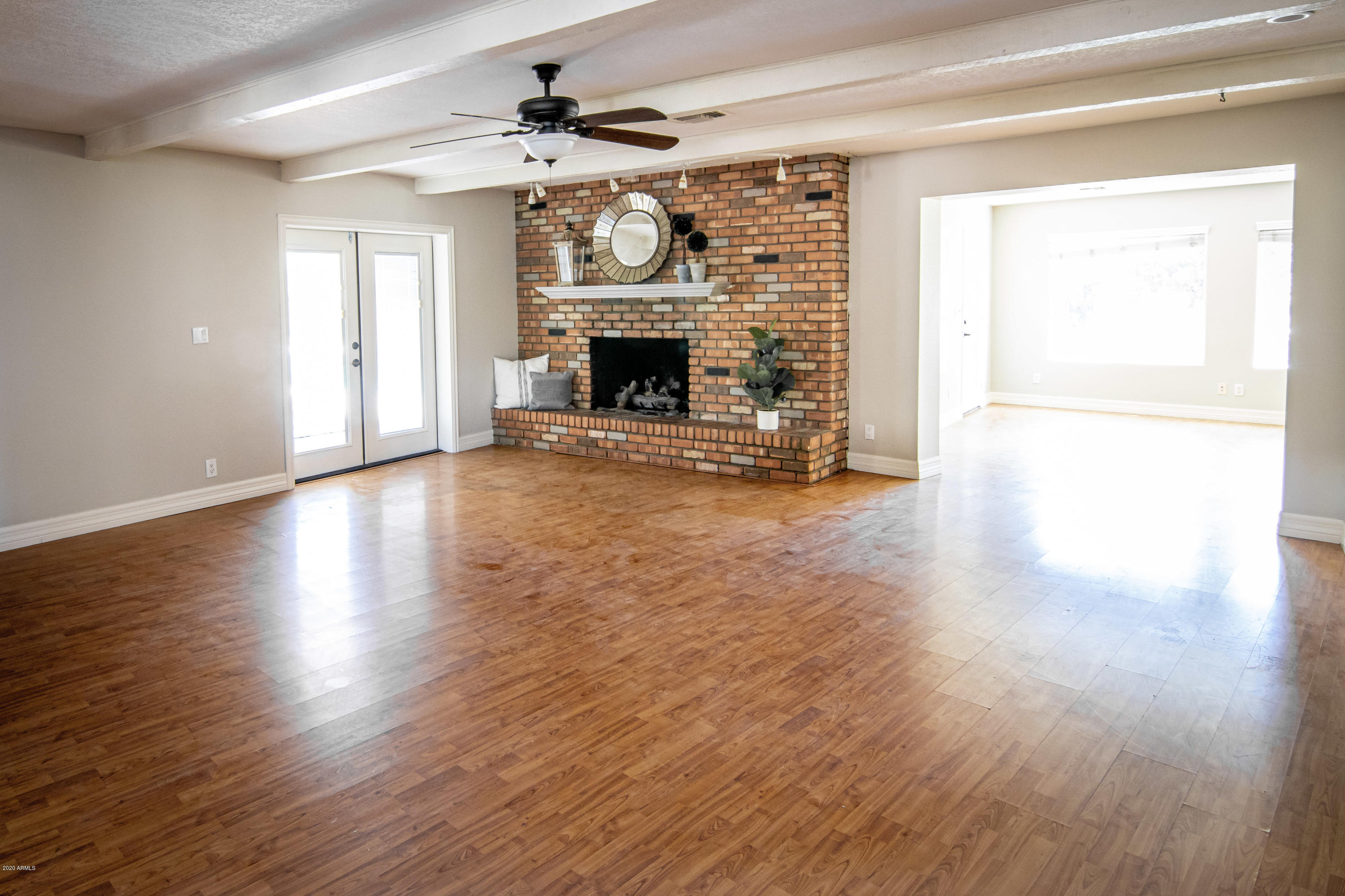 1129 South Lyn Rae Square Mesa, AZ 85204 - Photo 15 of 51 Family Room