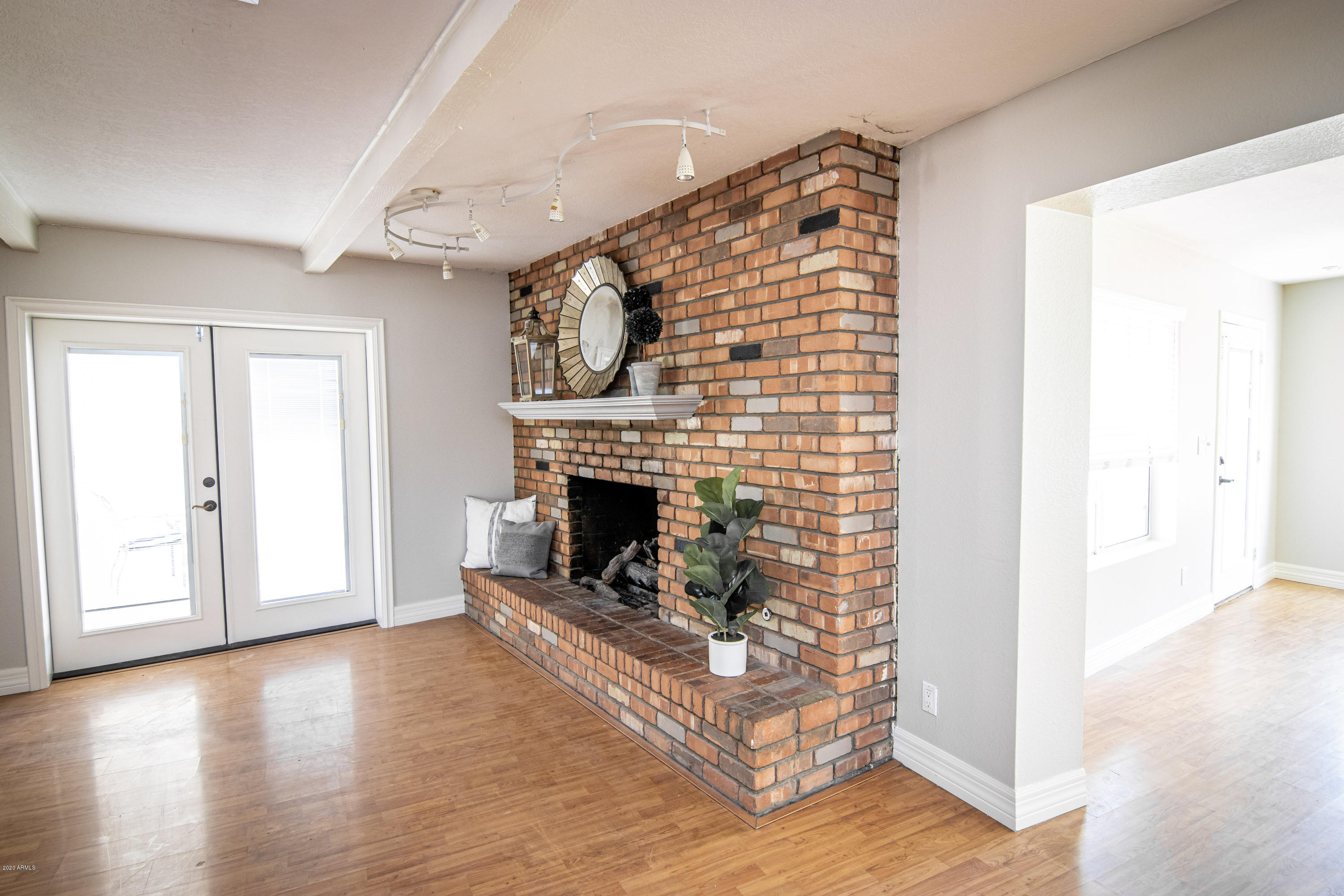 1129 South Lyn Rae Square Mesa, AZ 85204 - Photo 16 of 51 Family Room