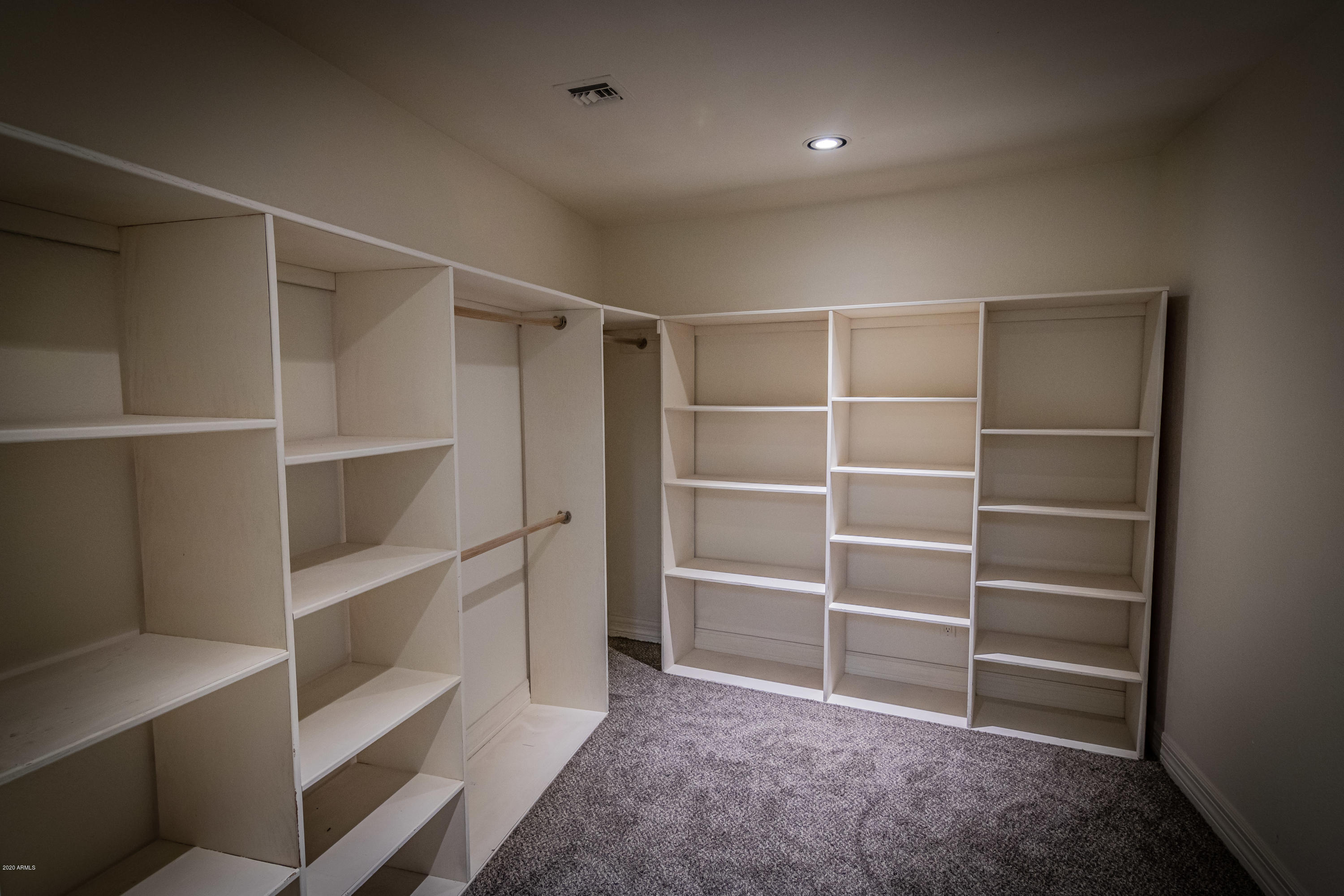 1129 South Lyn Rae Square Mesa, AZ 85204 - Photo 30 of 51 Master Closet