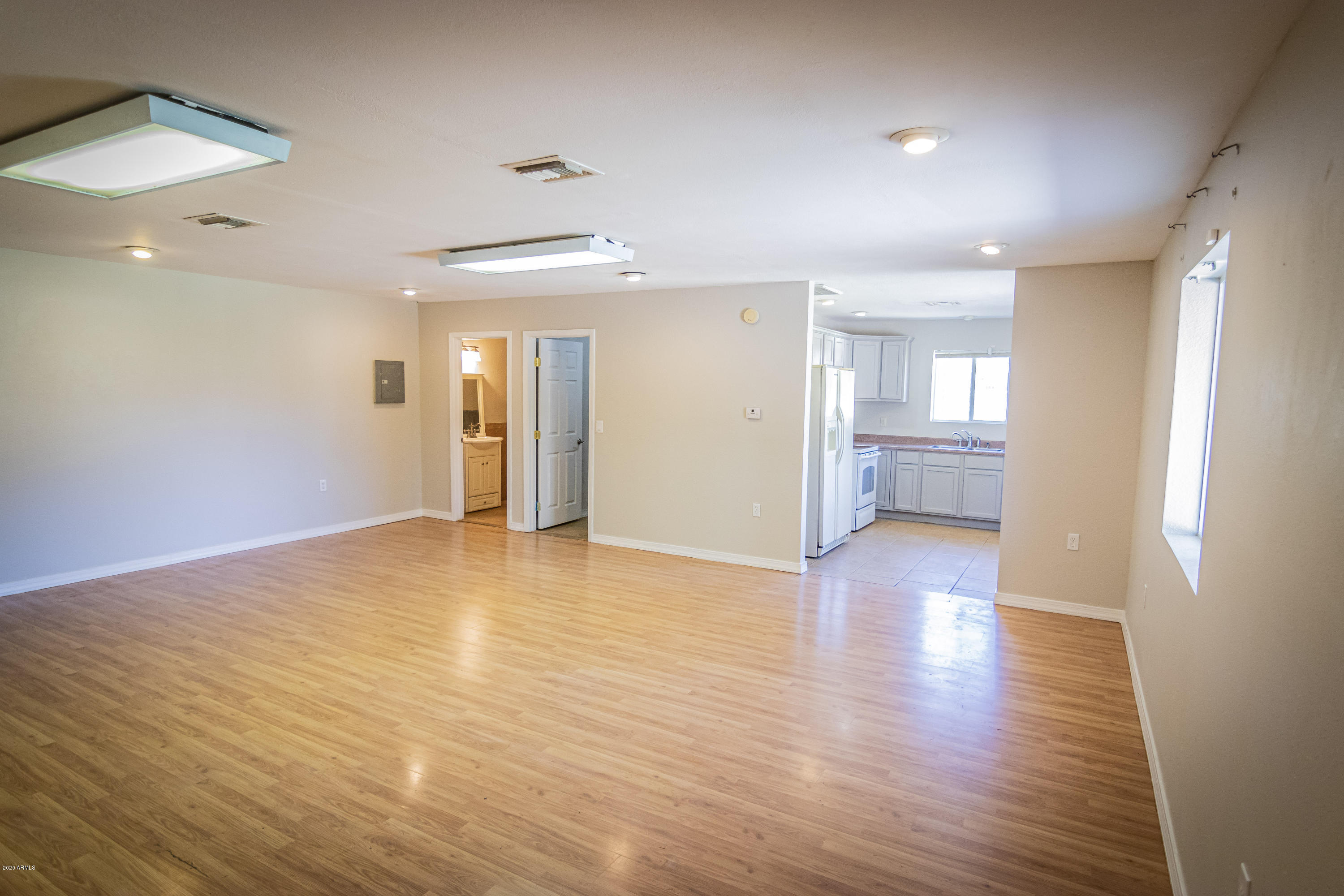 1129 South Lyn Rae Square Mesa, AZ 85204 - Photo 40 of 51 Studio apt.