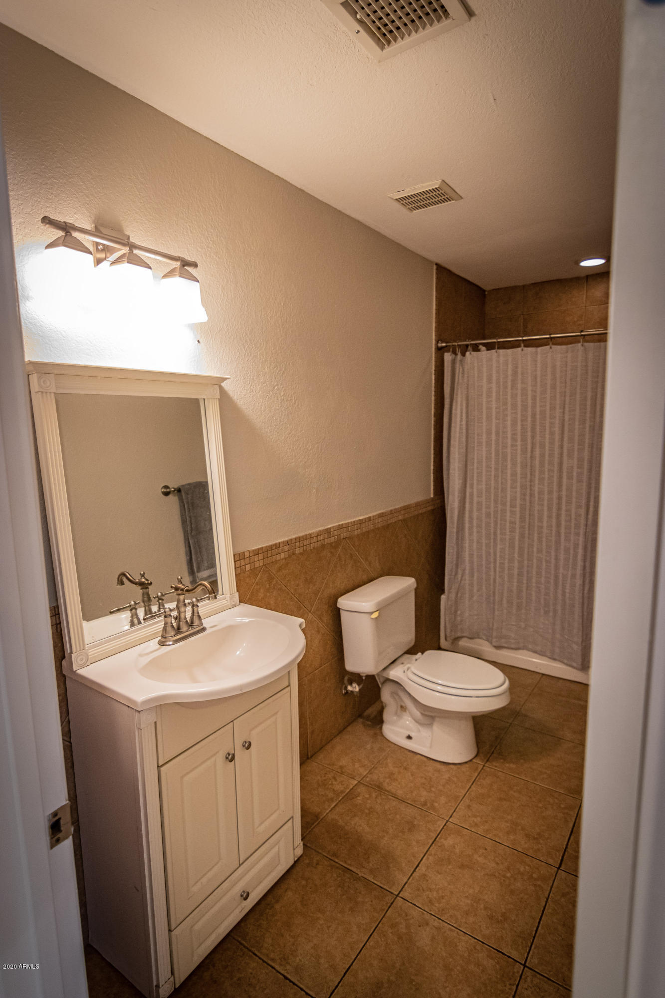 1129 South Lyn Rae Square Mesa, AZ 85204 - Photo 43 of 51 Studio Bath