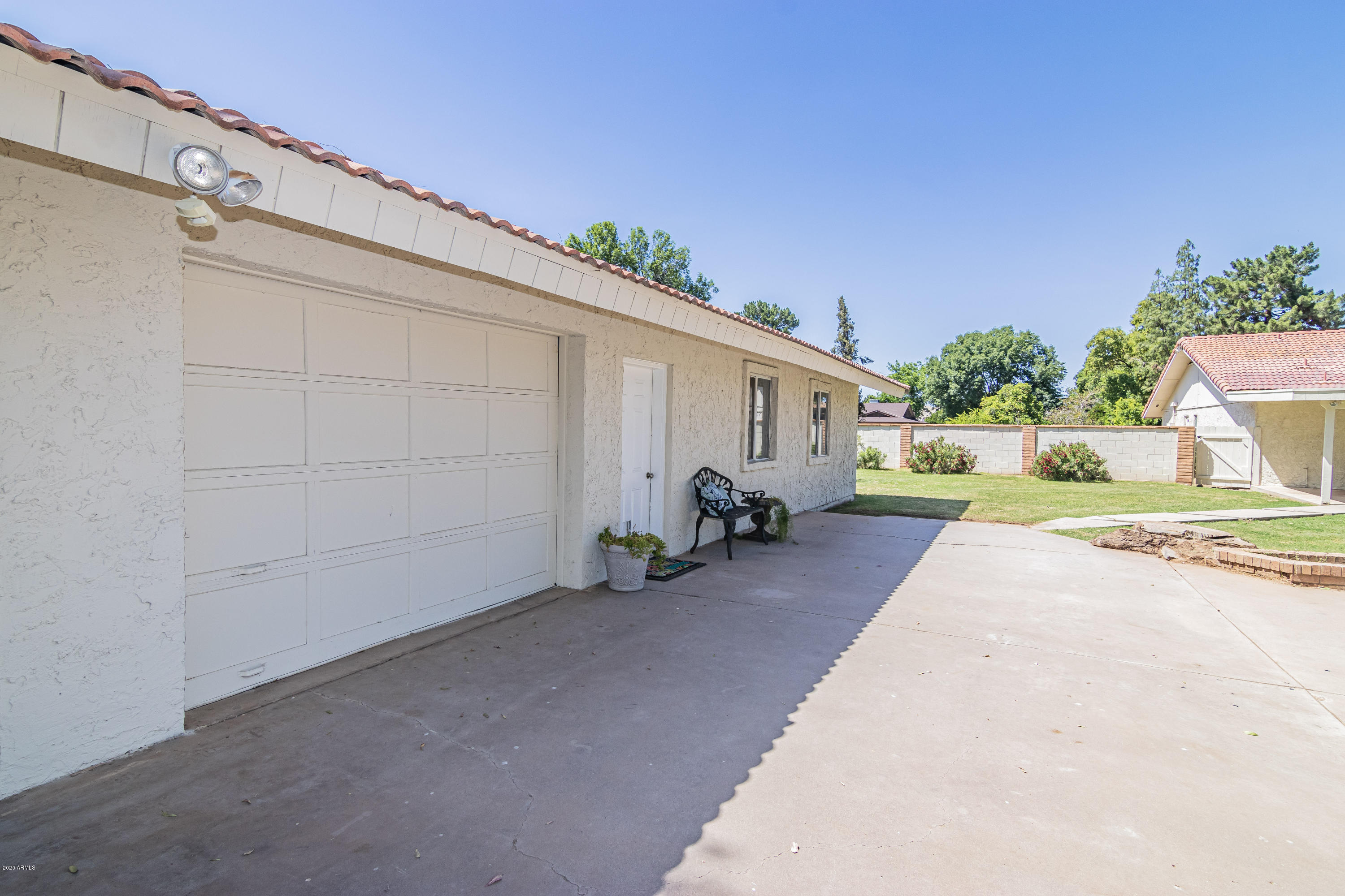 1129 South Lyn Rae Square Mesa, AZ 85204 - Photo 50 of 51 Guest house garage