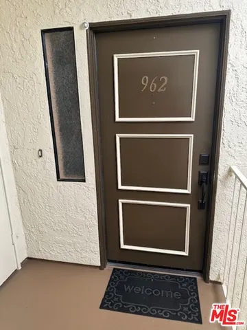 $418,888 | 18143 West Sundowner Way, Unit 962, Canyon Country, CA 91387