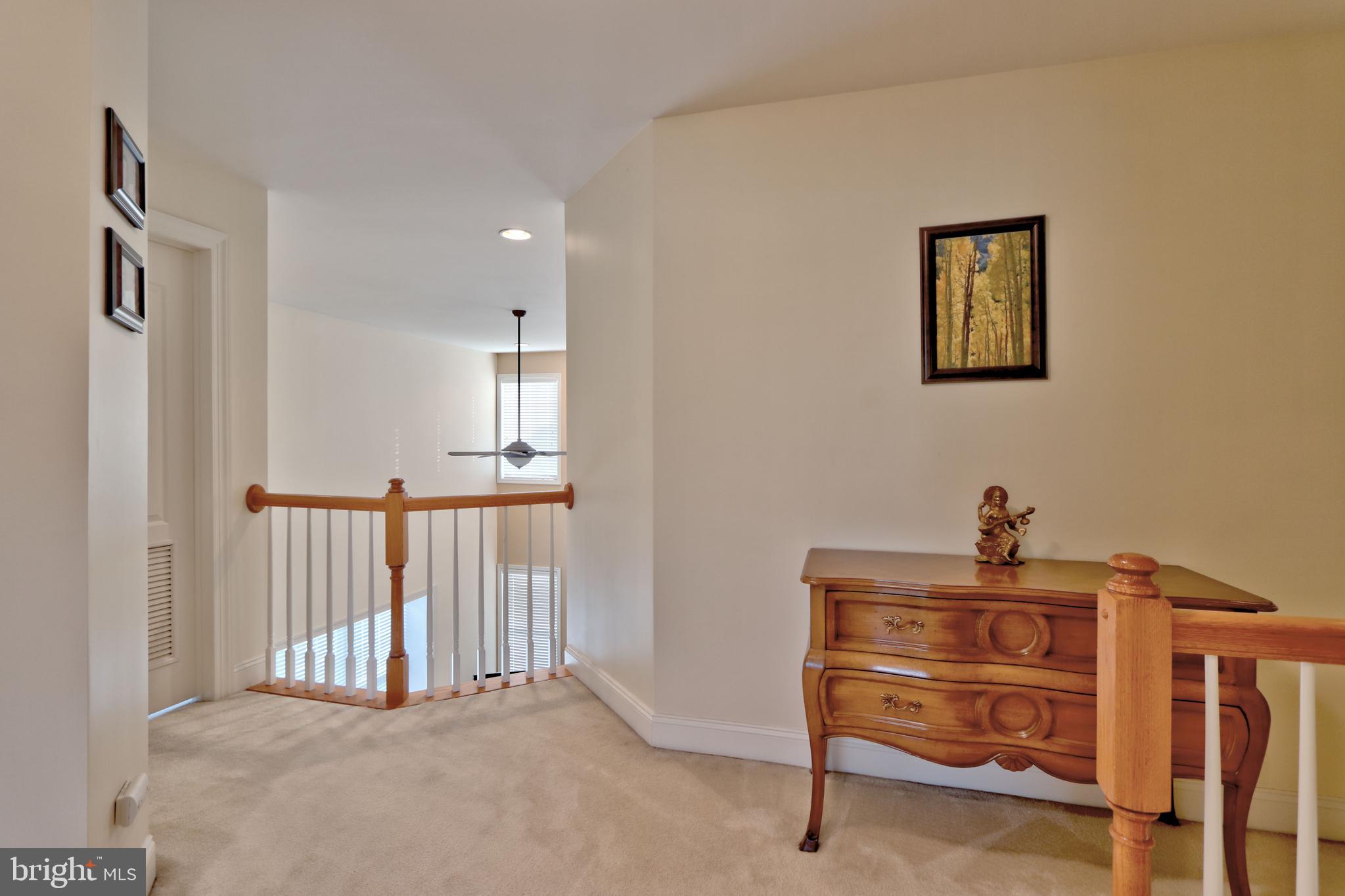 23 Kyle Court Mount Laurel, NJ 08054 - Photo 28 of 57 Second Floor Hall!