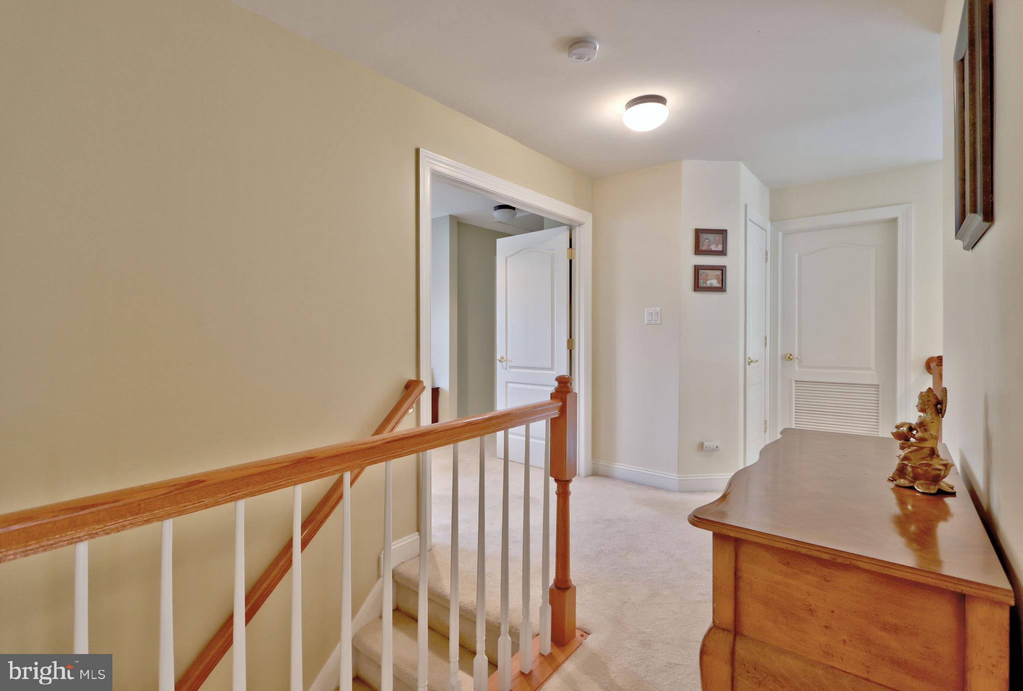 23 Kyle Court Mount Laurel, NJ 08054 - Photo 29 of 57 Second Floor Hall!