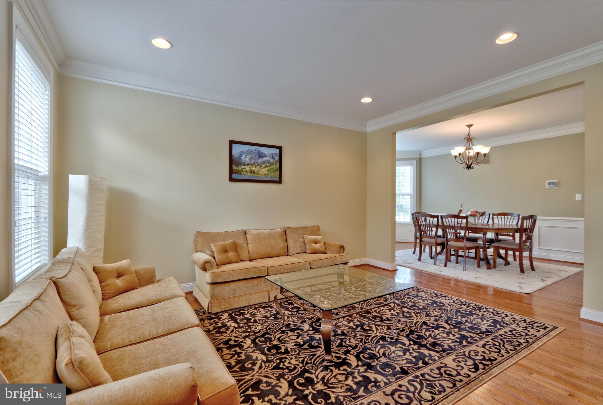 23 Kyle Court Mount Laurel, NJ 08054 - Photo 8 of 57 Living room open t Dining room!