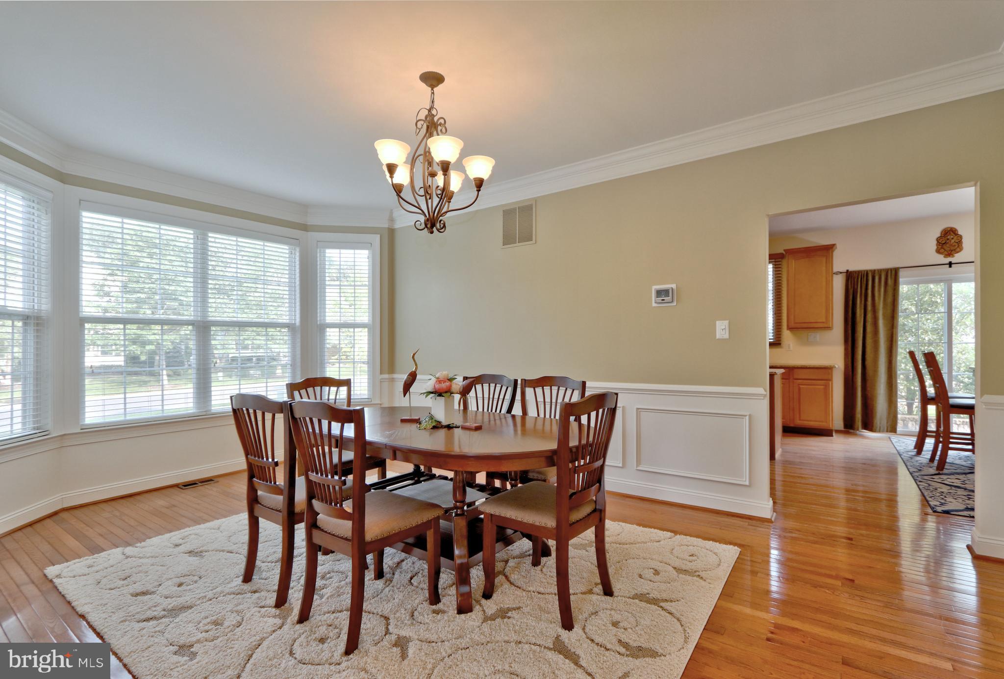 23 Kyle Court Mount Laurel, NJ 08054 - Photo 10 of 57 Dining room with molding details!