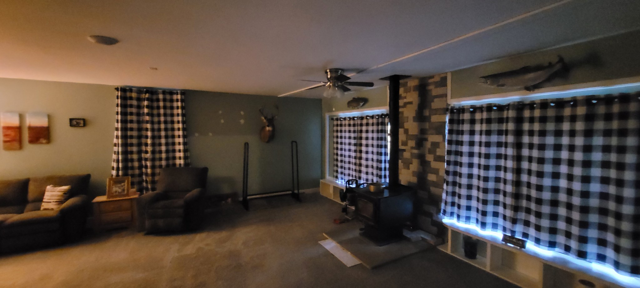 408 Sandy Road Dover, TN 37058 - Photo 13 of 32 a view of entryway with a projector