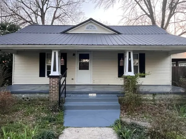 $1,150 | 307 North Washington Street, Tullahoma, TN 37388