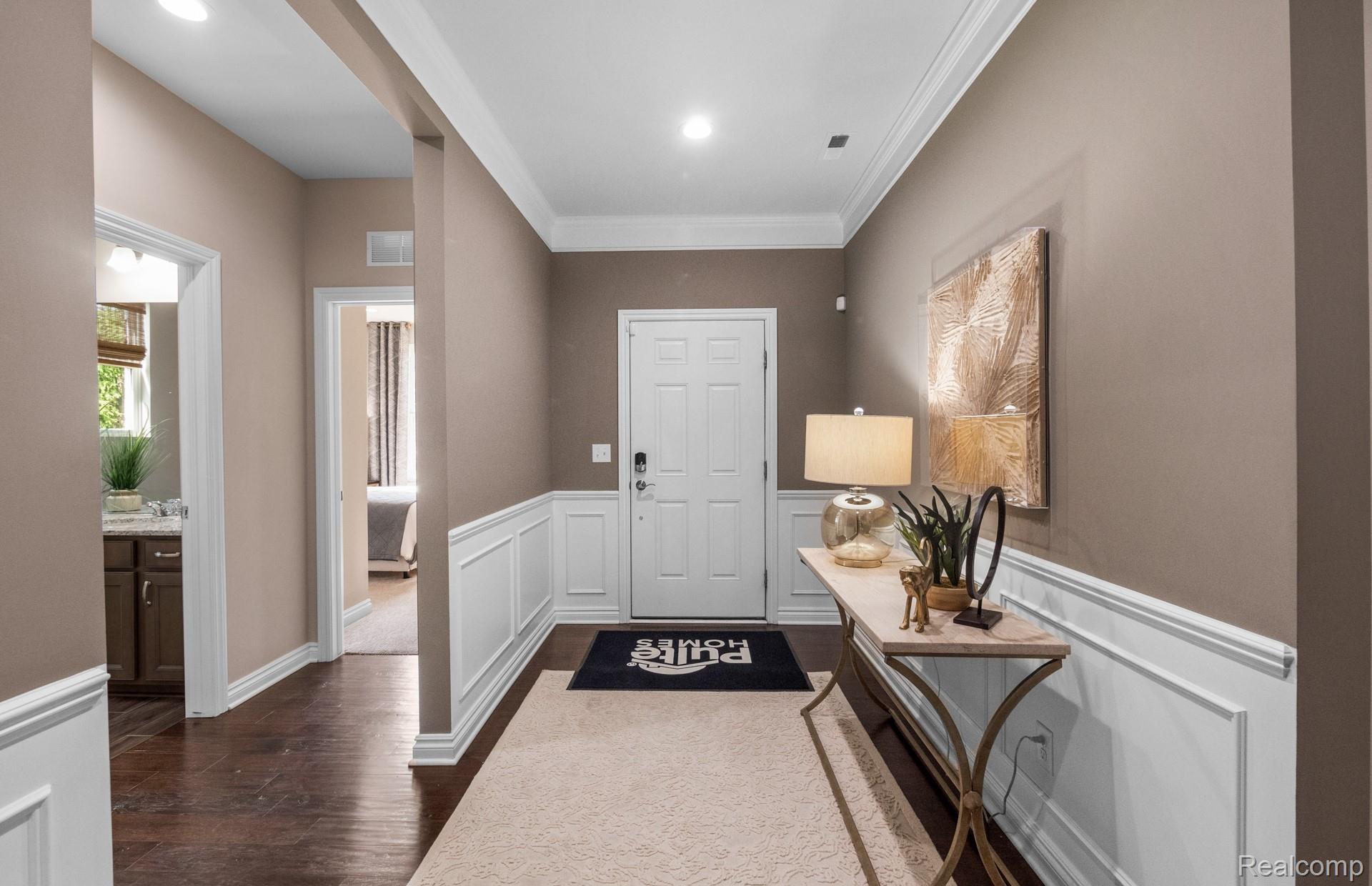 5484 Lewiston Road Canton, MI 48188 - Photo 3 of 14 Welcoming Entry