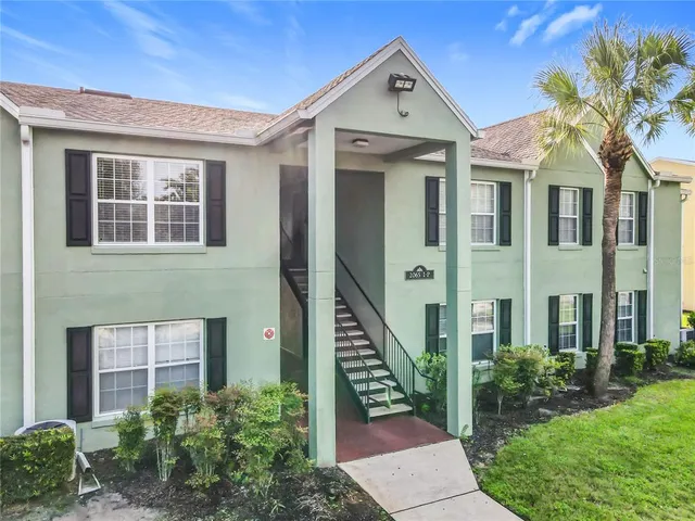 $169,800 | 2065 Dixie Belle Drive, Unit 2065M, Orlando, FL 32812