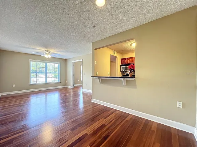 $169,800 | 2065 Dixie Belle Drive, Unit 2065M, Orlando, FL 32812