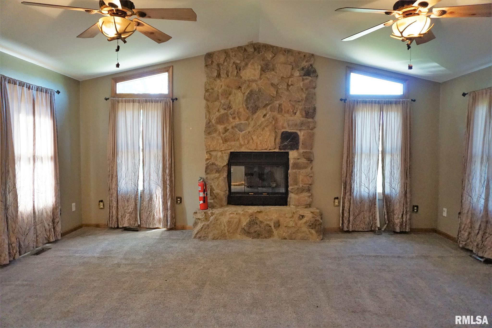 18845 Boulder Road Carlyle, IL 62231 - Photo 6 of 30