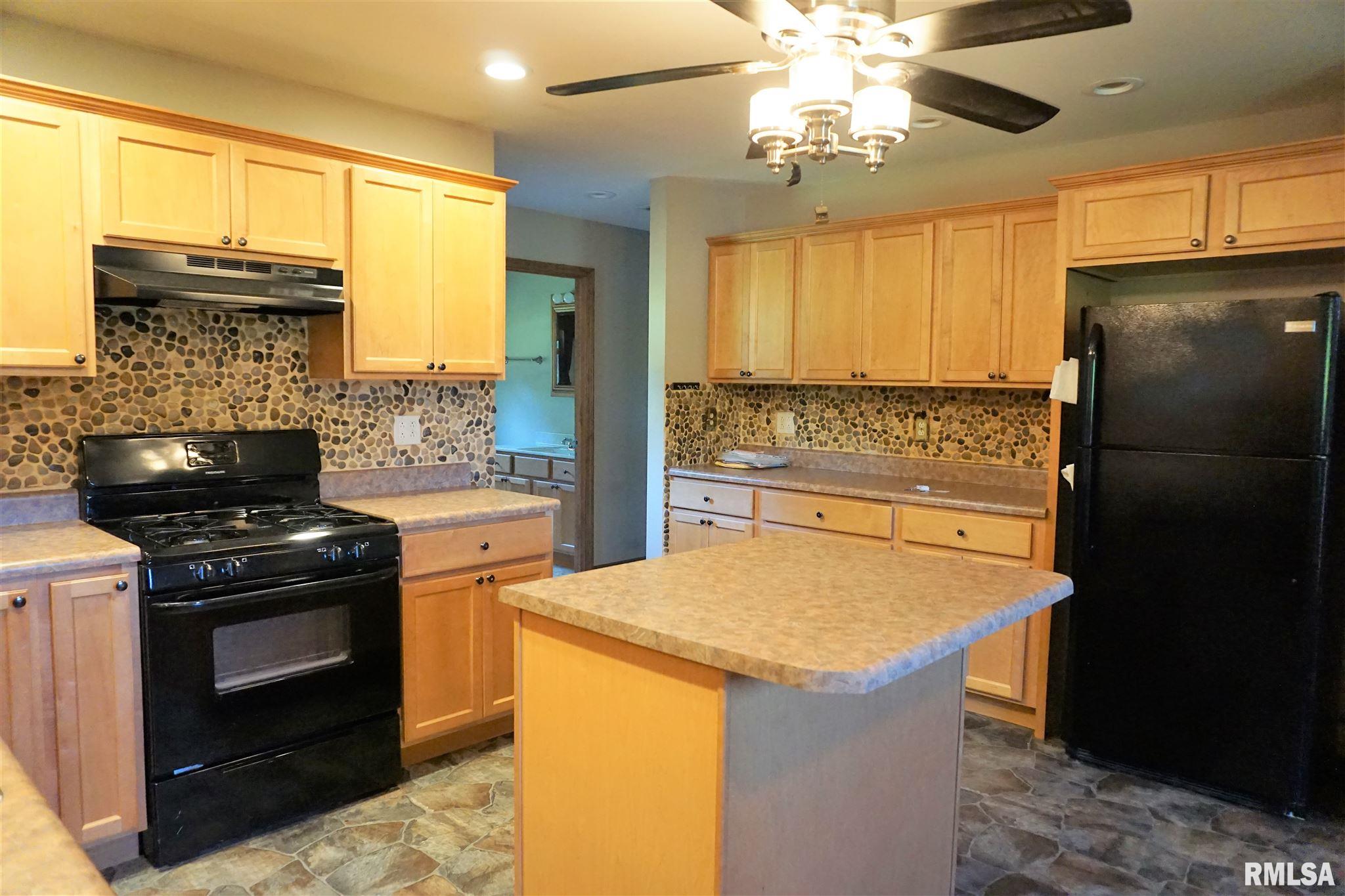 18845 Boulder Road Carlyle, IL 62231 - Photo 7 of 30
