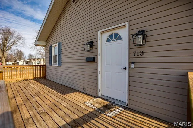 $195,000 | 713 North Macoupin Street, Gillespie, IL 62033