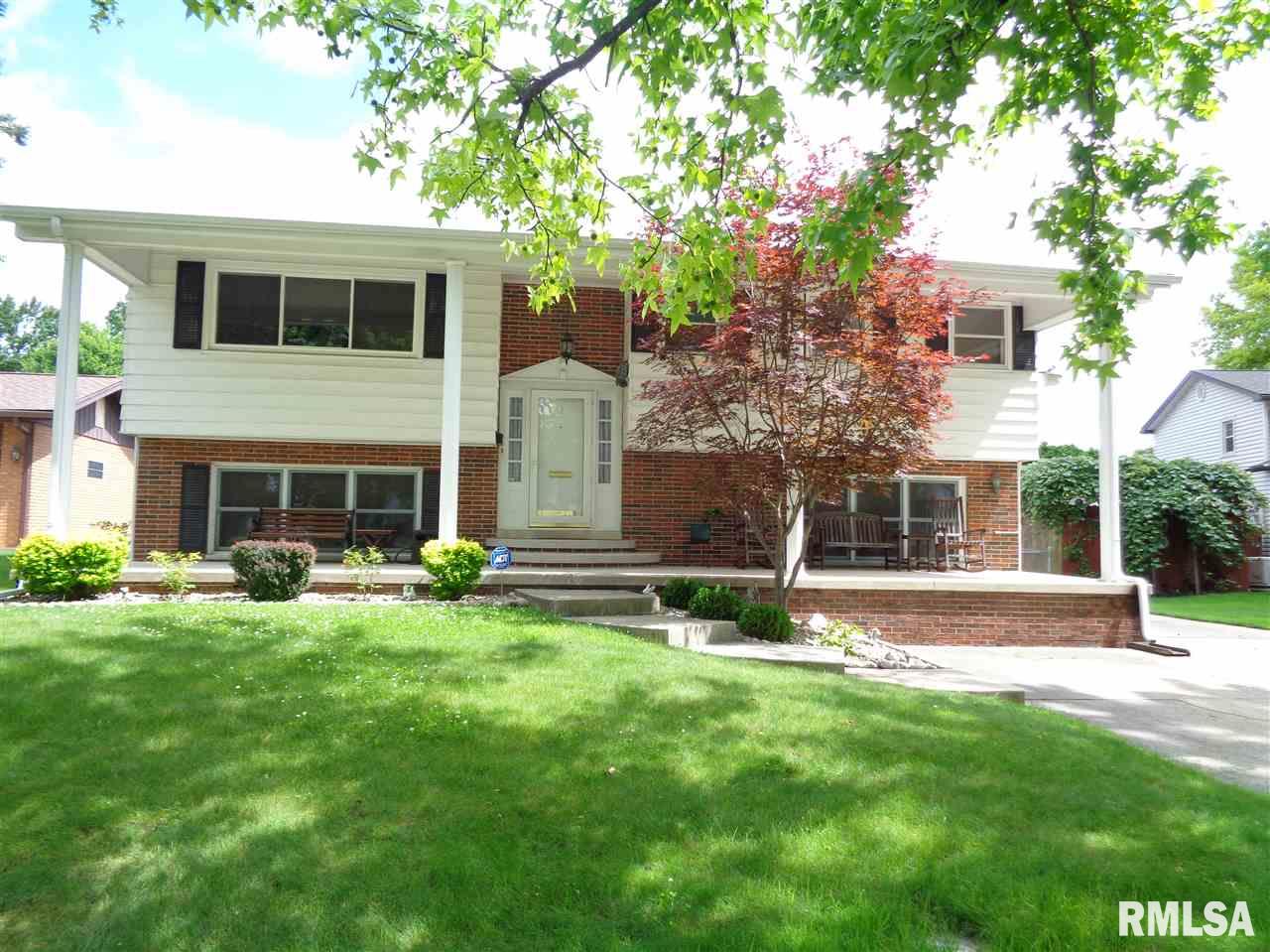 2221 Kaskaskia Drive Springfield, IL 62702 - Photo 1 of 36