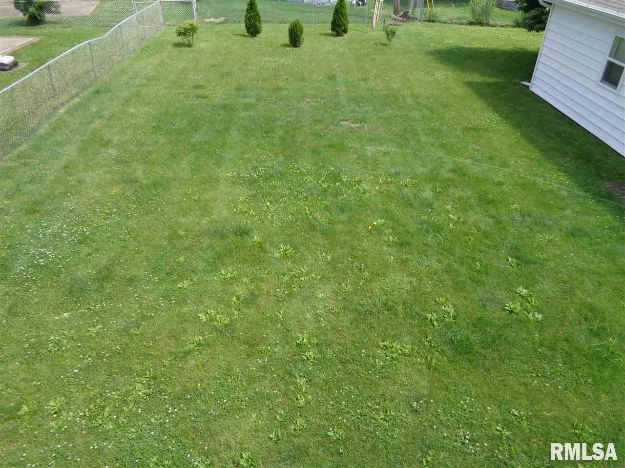 2221 Kaskaskia Drive Springfield, IL 62702 - Photo 15 of 36